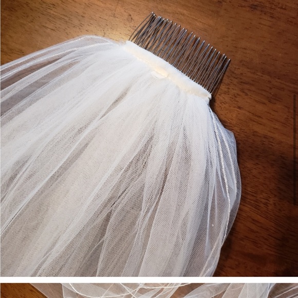 Tiered Wedding Veil - Picture 4 of 4